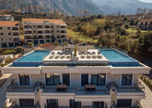 Apartments in Dobrota in attractive location — photo 10